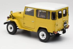 Toyota Land Cruiser FJ40 Sinepi Kollane Kyosho 1:18 08971Y Metall - pilt 7/8