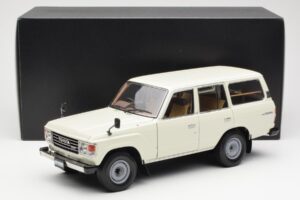 Toyota Land Cruiser J60 Valge Kyosho 1:18 08956W Metall - pilt 8/8