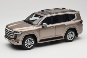 Toyota Land Cruiser LC300 ZX Kuldne LCD 1:18 LCD18013-ZX-GO Metall