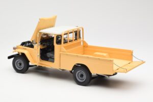 Toyota Land Cruiser Pickup Beež Kyosho 1:18 08958BE Metall - pilt 5/8
