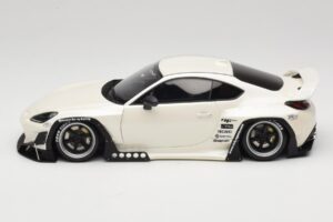 Toyota Pandem GR86 ZN8 Crystal White GT Spirit 1:18 GT498 Vaik - pilt 3/6