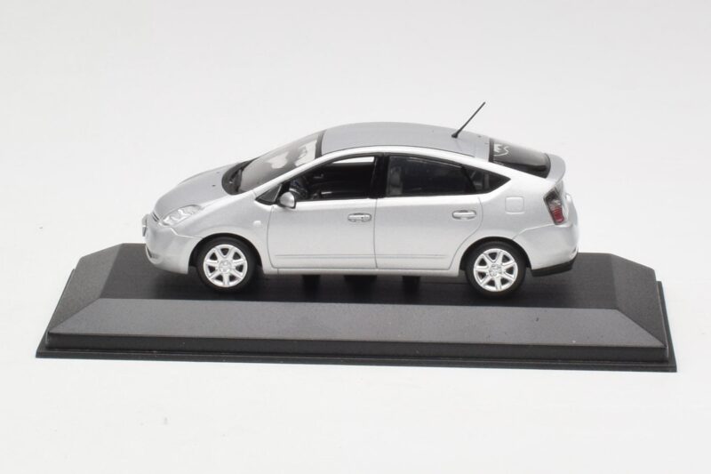 Toyota Prius Hõbedane Minichamps 1:43 TOYOTA005 Metall