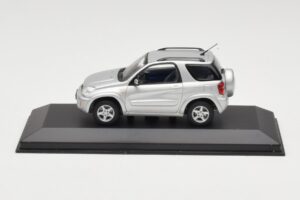 Toyota RAV4 XA20 Hõbedane Hele Sisemus Minichamps 1:43 31434205 Metall
