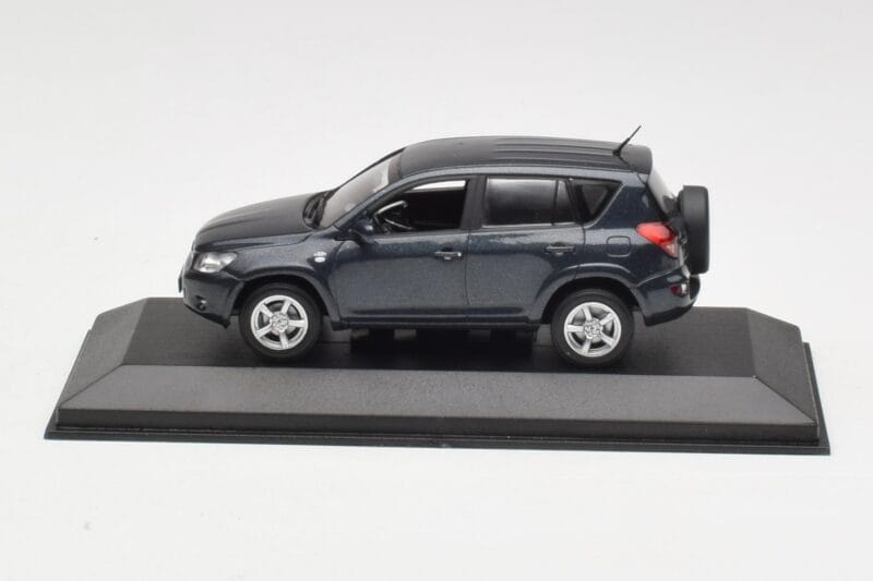 Toyota RAV4 XA30 Hall Minichamps 1:43 TOYOTA002 Metall