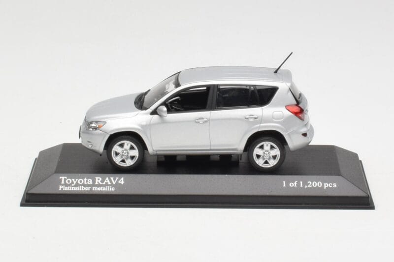 Toyota RAV4 XA30 Hõbedane Minichamps 1:43 400166570 Metall