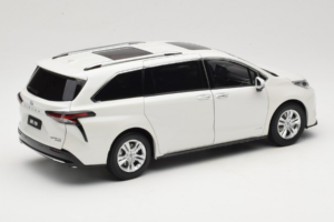 Toyota Sienna XL30 Valge OEM 1:18 TOYOTA013 Metall - pilt 3/8