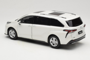 Toyota Sienna XL30 Valge OEM 1:18 TOYOTA013 Metall - pilt 7/8