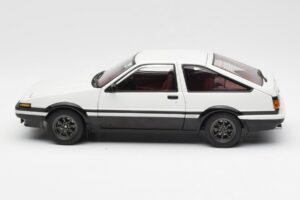 Toyota Sprinter Trueno AE86 New Initial D Movie Legend 1 AUTOart 1:18 78798 Metall - pilt 4/8