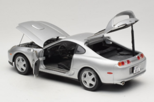 Toyota Supra A80 Hõbedane Kyosho 1:18 08847 Metall - pilt 5/8