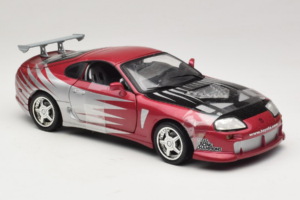 Toyota Supra A80 Fast & Furious Lilla Hõbedane ERTL 1:18 33708 Metall - pilt 4/6