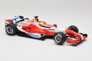Toyota TF105 #17 R. Schumacher Panasonic Toyota Racing 2005 Minichamps 1:18 100050017 Metall - pilt 4/7