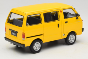 Toyota TJ110 Tianjin Huali Kollane OEM 1:18 TOYOTA014 Metall - pilt 3/8