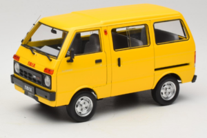 Toyota TJ110 Tianjin Huali Kollane OEM 1:18 TOYOTA014 Metall