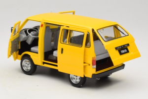 Toyota TJ110 Tianjin Huali Kollane OEM 1:18 TOYOTA014 Metall - pilt 5/8
