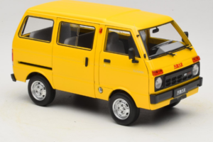Toyota TJ110 Tianjin Huali Kollane OEM 1:18 TOYOTA014 Metall - pilt 6/8
