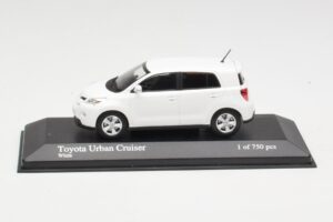 Toyota Urban Cruiser Valge Minichamps 1:43 400166960 Metall