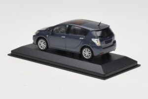 Toyota Verso Grey Metallic Minichamps 1:43 TOYOTA011 Metall - pilt 3/4
