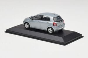 Toyota Yaris Mk2 Glacier Sinine Minichamps 1:43 TOYOTA001 Metall - pilt 3/4