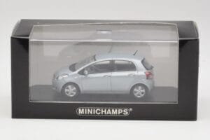 Toyota Yaris Mk2 Glacier Sinine Minichamps 1:43 TOYOTA001 Metall - pilt 4/4