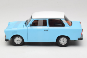 Trabant 601 Deluxe Sinine Valge Sun Star 1:18 4286 Metall - pilt 3/6