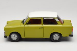Trabant 601 Roheline Sun Star 1:18 4289 Metall - pilt 4/8