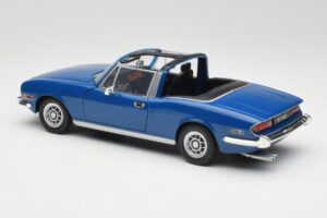 Triumph Stag Mk1 Sapphire Blue Revell 1:18 8815 Metall - pilt 7/8