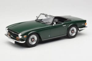 Triumph TR6 PI Tummeroheline Minichamps 1:18 155132030 Metall