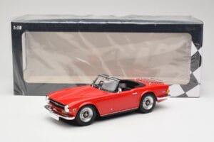 Triumph TR6 PI Punane Minichamps 1:18 155132031 Metall - pilt 6/6
