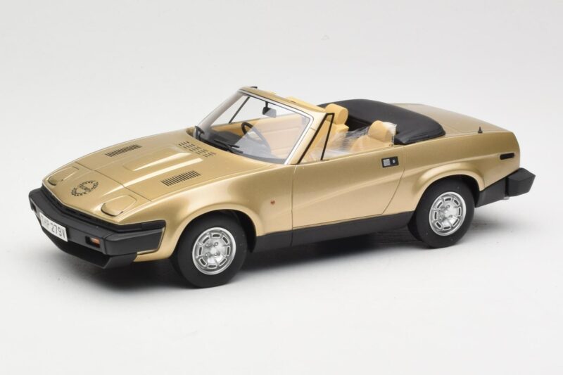 Triumph TR7 DHC Kuldne BoS Models 1:18 BOS221 Vaik