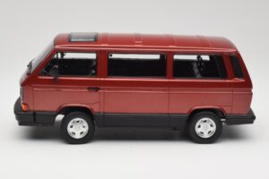 Volkswagen Bus T3 Multivan Magnum Mars Red Metallic KK-Scale 1:18 KKDC180991 Metall - pilt 3/6