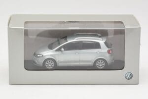 Volkswagen Cross Golf Mk5 Hõbedane Minichamps 1:43 400054370 Metall - pilt 4/4
