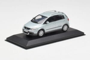 Volkswagen Cross Golf Mk5 Hõbedane Minichamps 1:43 GOLF003 Metall - pilt 2/4