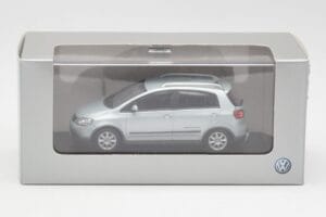 Volkswagen Cross Golf Mk5 Hõbedane Minichamps 1:43 GOLF003 Metall - pilt 4/4
