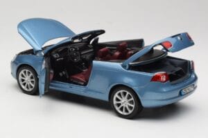 Volkswagen Eos Sinine Norev 1:18 188422 Metall - pilt 5/8