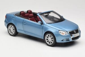 Volkswagen Eos Sinine Norev 1:18 188422 Metall - pilt 6/8