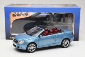 Volkswagen Eos Sinine Norev 1:18 188422 Metall - pilt 8/8