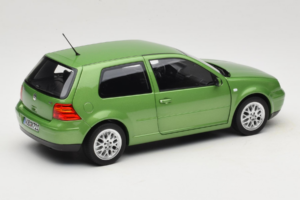 Volkswagen Golf GTI Mk4 Roheline Metallic Norev 1:18 188571 Metall - pilt 3/8