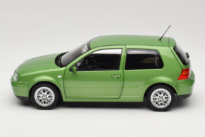 Volkswagen Golf GTI Mk4 Roheline Metallic Norev 1:18 188571 Metall - pilt 4/8