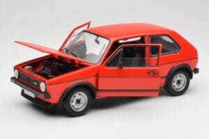 Volkswagen Golf GTI Mk1 Punane Solido 1:18 8166 Metall - pilt 2/8