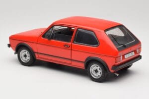 Volkswagen Golf GTI Mk1 Punane Solido 1:18 8166 Metall - pilt 7/8