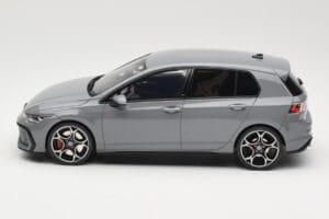 Volkswagen Golf GTI Mk8 Hall Otto 1:18 OT1137 Vaik - pilt 3/6