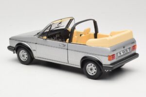 Volkswagen Golf Mk1 Kabriolett Hõbedane Sun Star 1:18 VW004 Metall - pilt 7/8