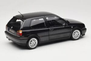 Volkswagen Golf Mk3 GTI Black Metallic Norev 1:18 188415 Metall - pilt 3/8