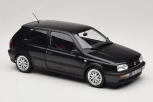 Volkswagen Golf Mk3 GTI Black Metallic Norev 1:18 188415 Metall - pilt 6/8