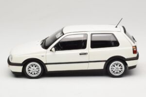 Volkswagen Golf Mk3 GTI Candy White Norev 1:18 188508 Metall - pilt 4/8