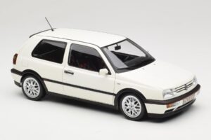 Volkswagen Golf Mk3 GTI Candy White Norev 1:18 188508 Metall - pilt 6/8