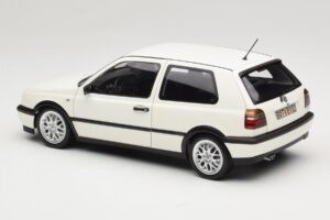 Volkswagen Golf Mk3 GTI Candy White Norev 1:18 188508 Metall - pilt 7/8