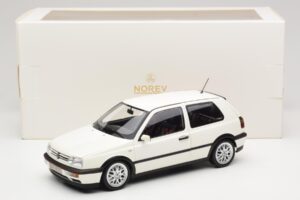 Volkswagen Golf Mk3 GTI Candy White Norev 1:18 188508 Metall - pilt 8/8