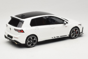 Volkswagen Golf Mk8 GTI Clubsport Pure White Otto 1:18 OT1221 Vaik - pilt 2/6