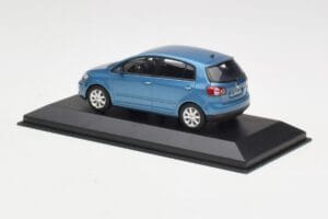 Volkswagen Golf Plus Mk5 Blue Metallic Minichamps 1:43 GOLF002 Metall - pilt 3/4